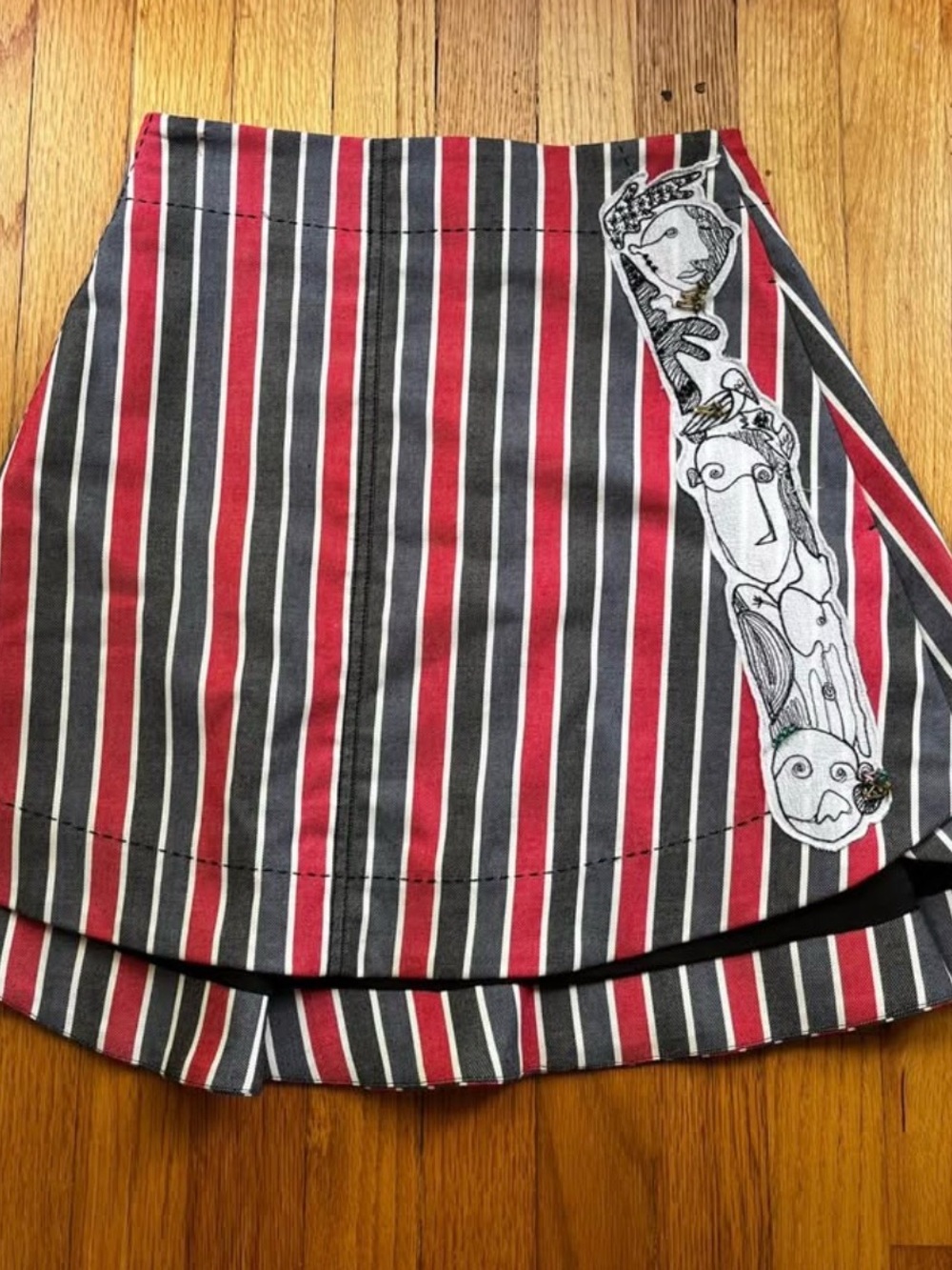 Carven Red, Navy and White Striped Mini Skirt with Embroidered Art Panel Size 36